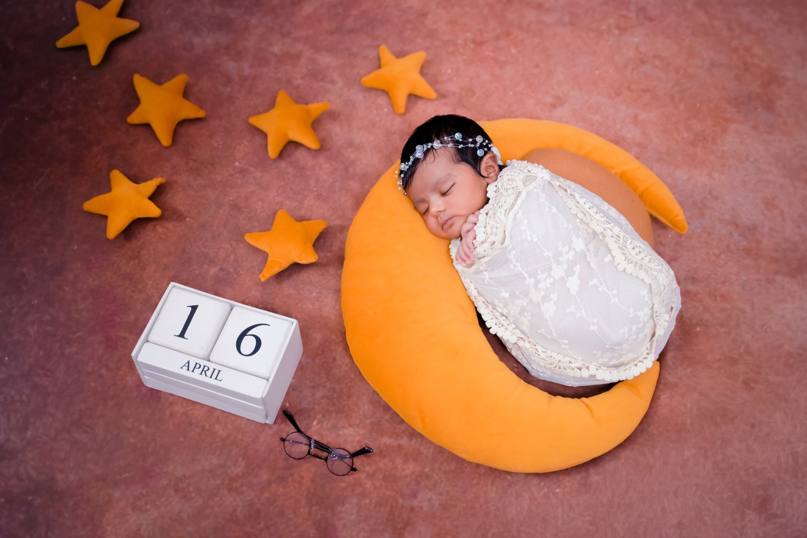 Representative newborn photography: Serene slumber