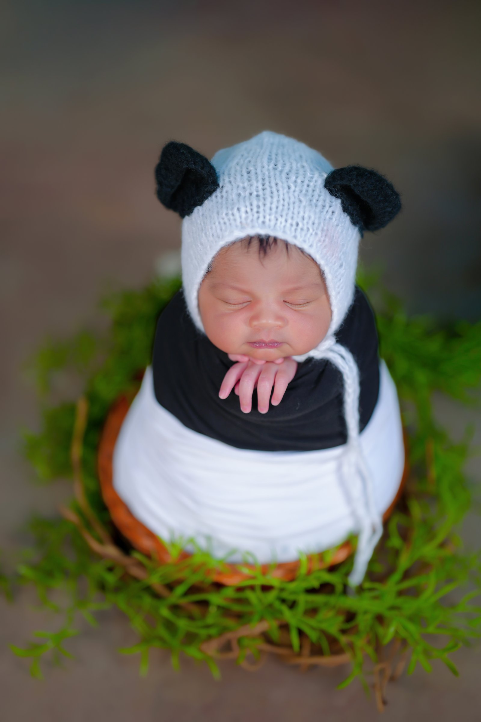Representative newborn photography: Sleeping bliss
