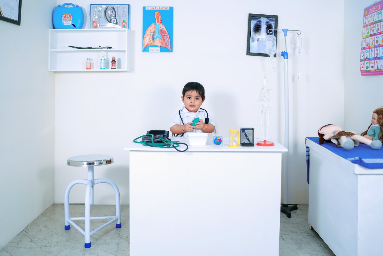 Representative pre-birthday 3d photography: Little Doctor